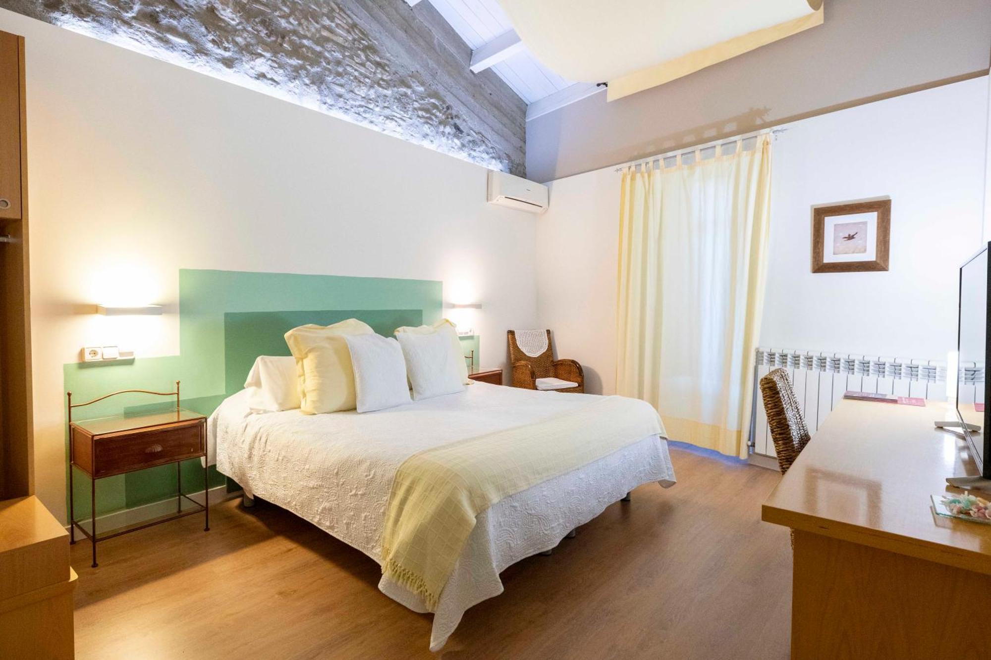 Hotel La Freixera Solsona Exterior photo