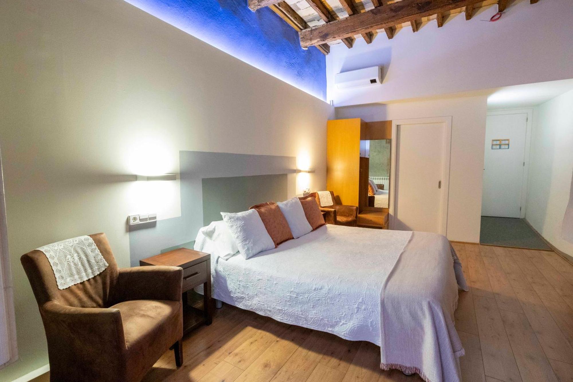 Hotel La Freixera Solsona Exterior photo